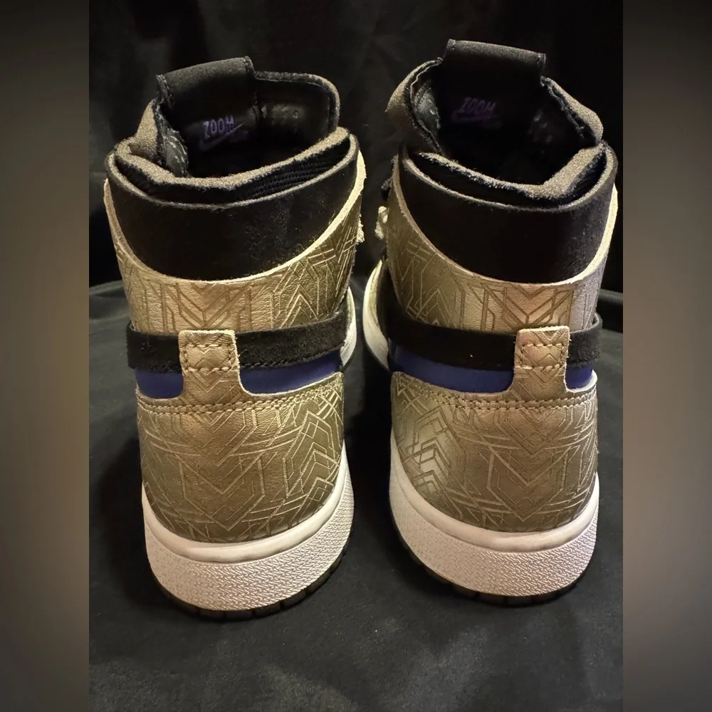 Air Jordan 1 Zoom CMFT Laser Gold and Black Sneakers Size 7 Women 8.5 Unisex - Picture 5 of 16